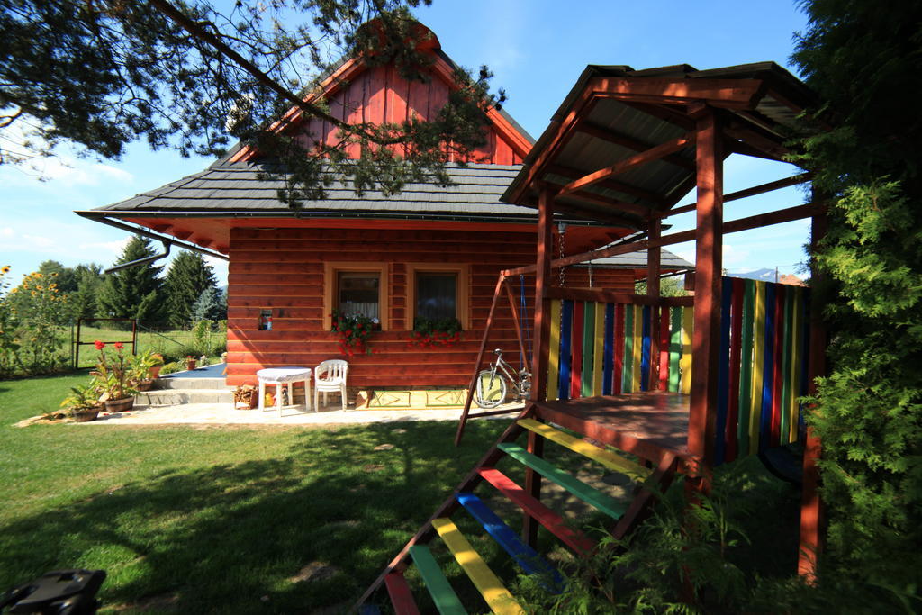River Cottage Besenova Luaran gambar